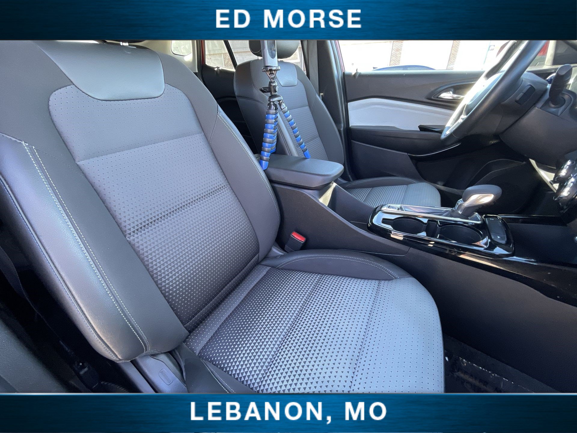 Certified 2025 Chevrolet Trax LT w/ LT Convenience Package FWD image 25