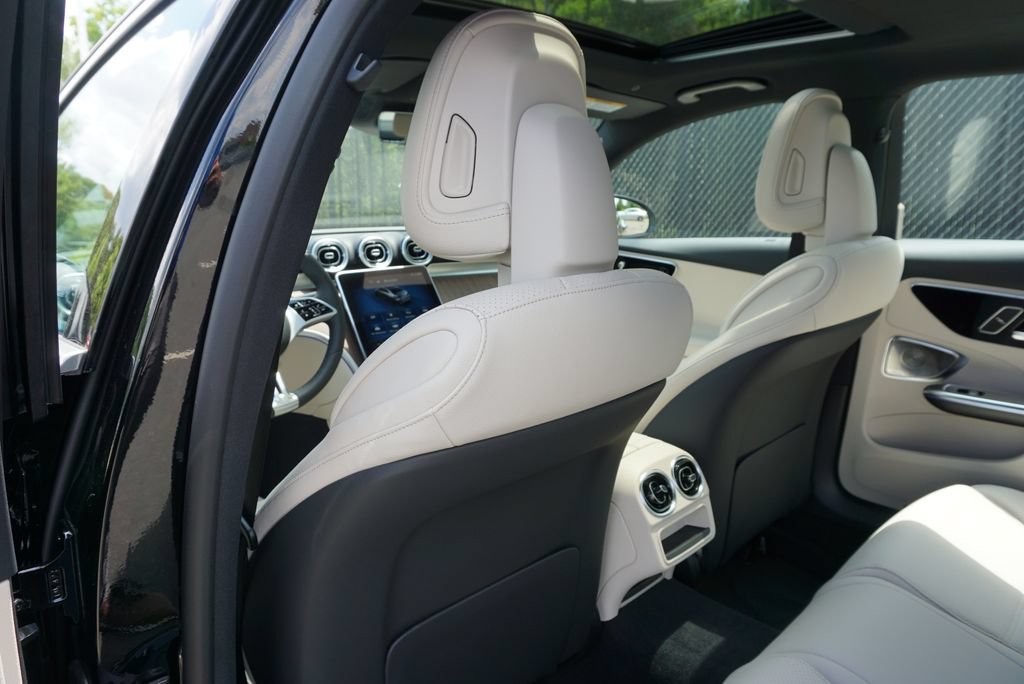 Certified 2025 Mercedes-Benz C 300 Sedan image 47