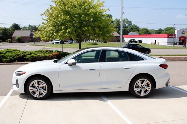 Used 2025 Audi A5 2.0T Premium Plus w/ Premium Plus AWD/4WD image 10