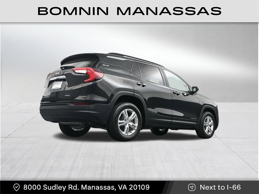 Used 2023 GMC Terrain SLE w/ Driver Convenience Package image 32