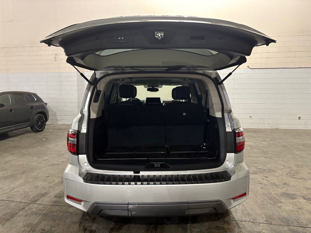 Used 2024 Nissan Armada SL w/ Captain's Chairs Package image 15