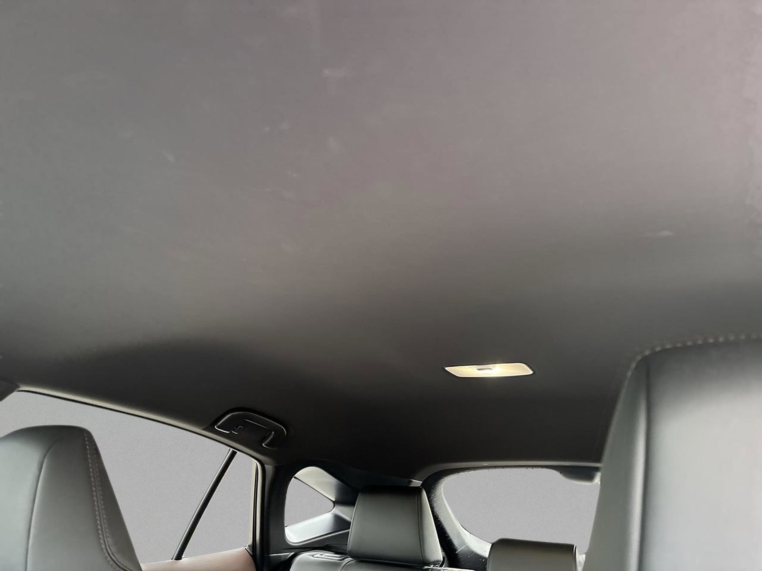 Used 2023 Toyota Venza Limited image 32