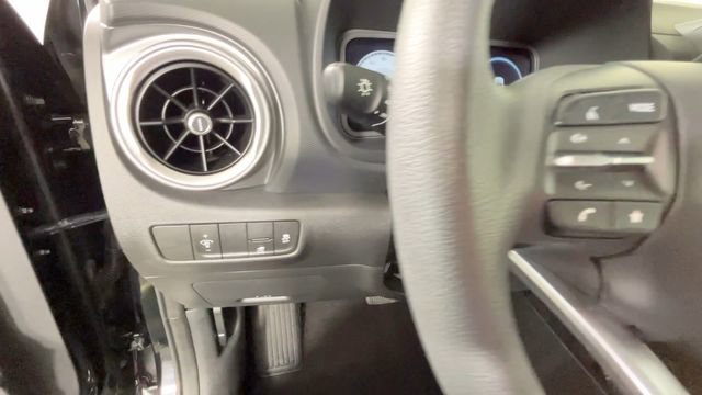 Used 2023 Hyundai Kona SE FWD image 22