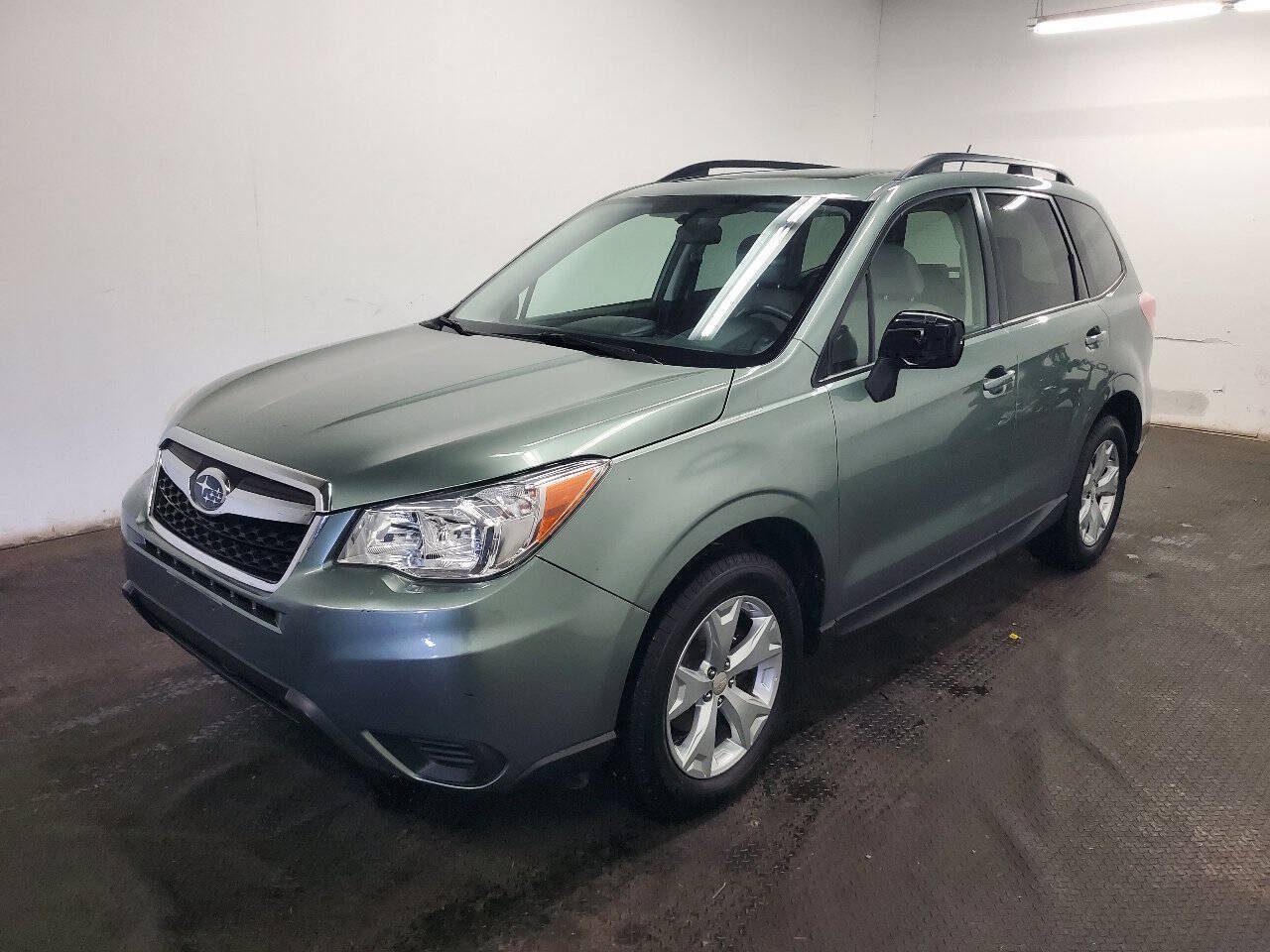 Used 2015 Subaru Forester 2.5i Premium AWD/4WD image 1