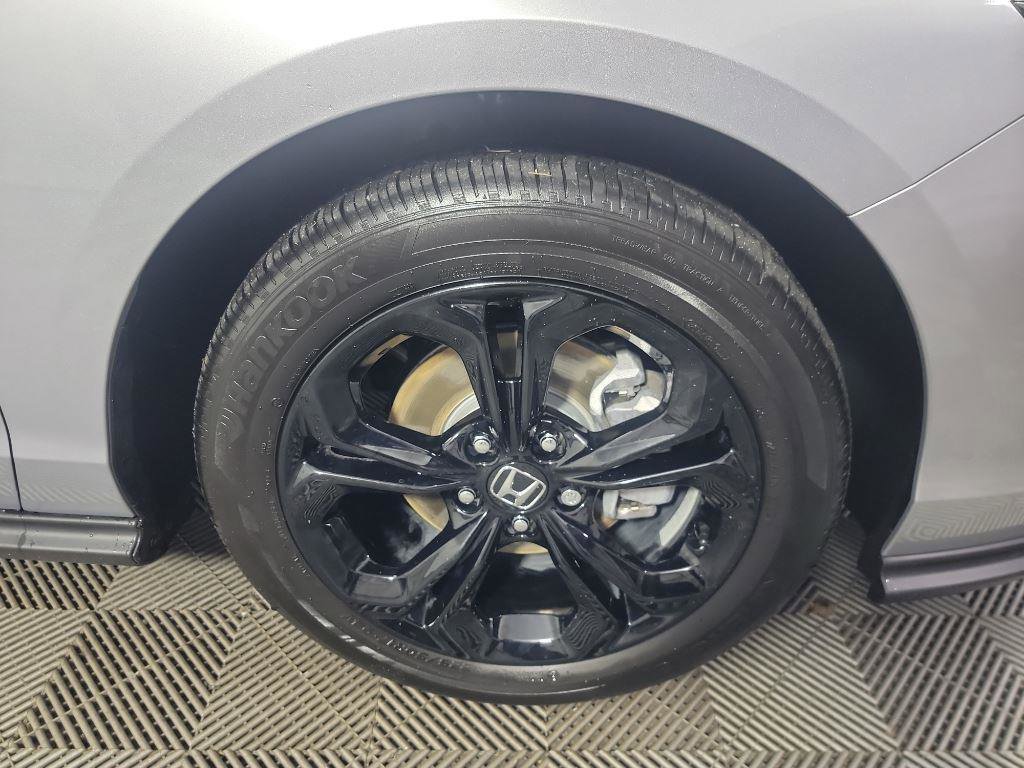 Used 2025 Honda Accord SE image 3