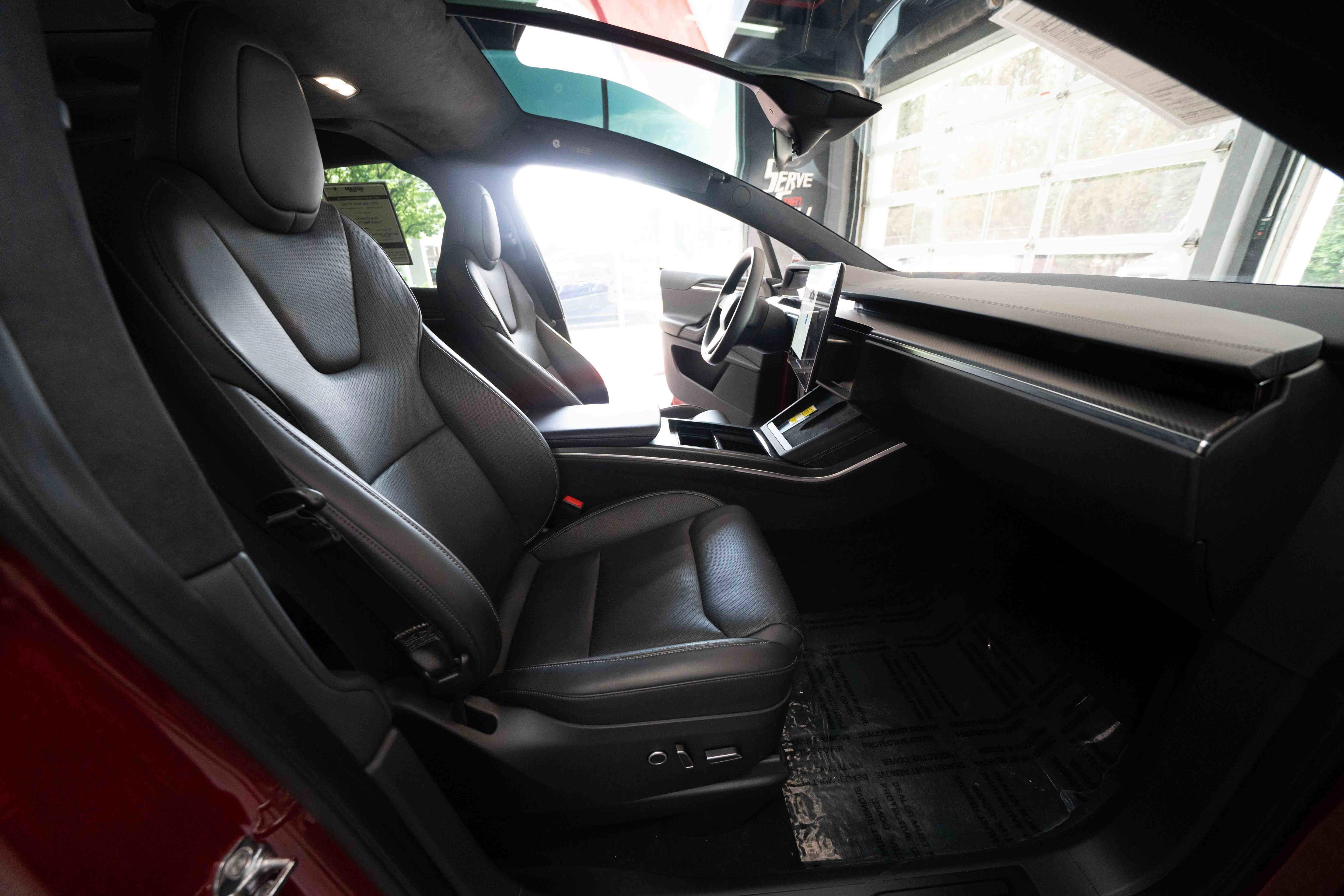 Used 2023 Tesla Model X Plaid image 28