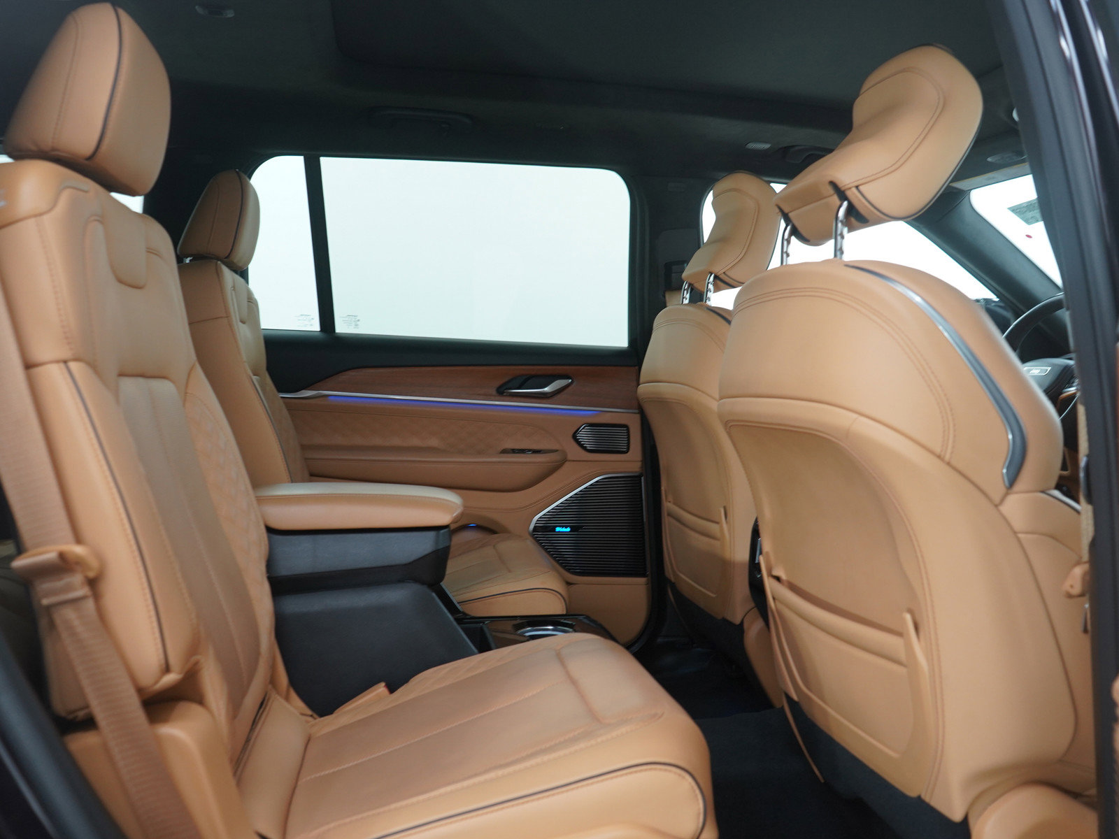 Used 2022 Jeep Grand Cherokee L Summit image 12