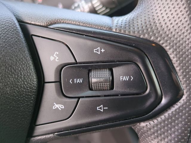 Used 2024 Chevrolet Trax LS w/ LS Convenience Package FWD image 10