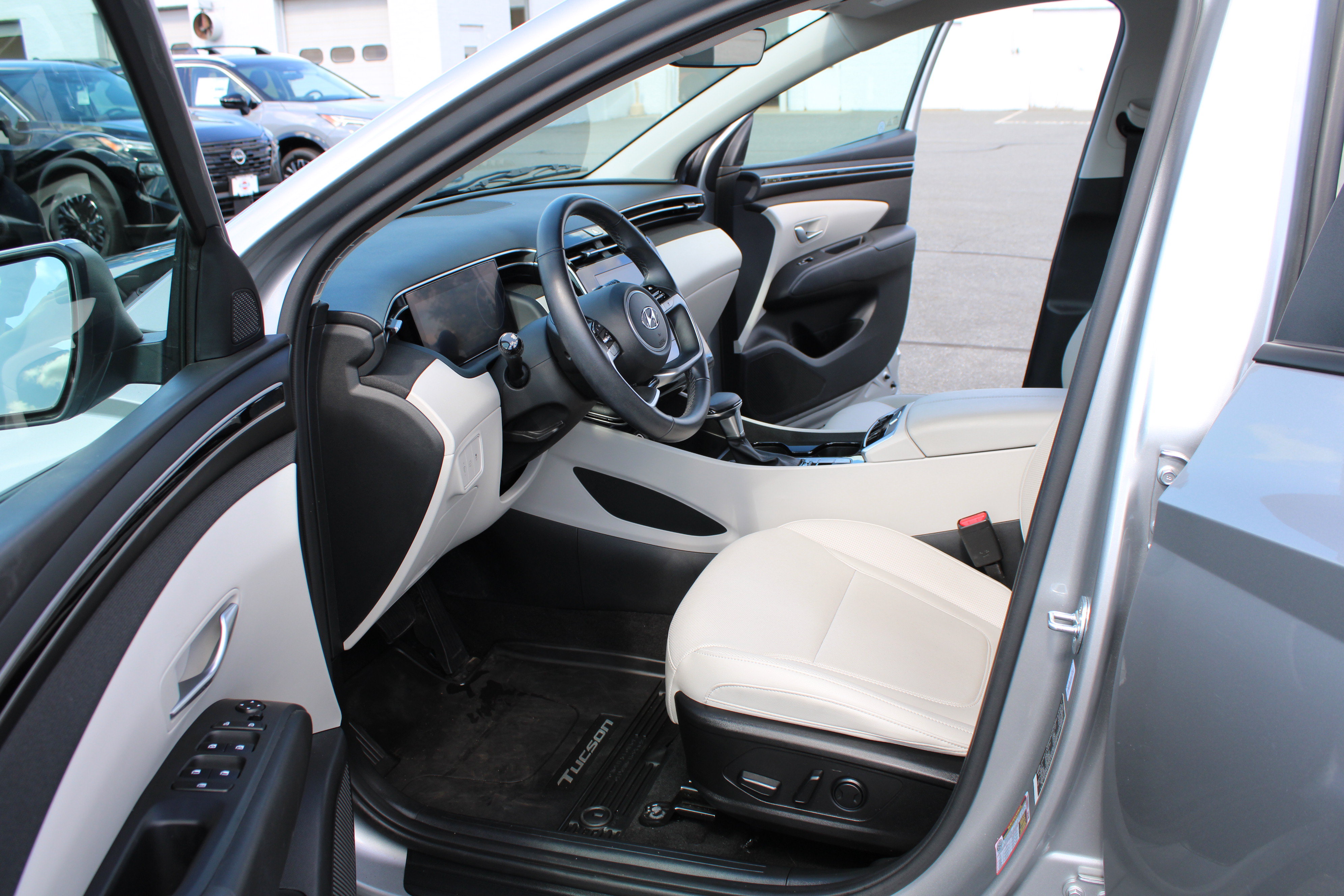 Used 2023 Hyundai Tucson SEL w/ Convenience Package AWD/4WD image 13