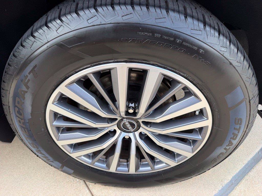 Used 2024 Nissan Armada SL w/ Captain's Chairs Package AWD/4WD image 29