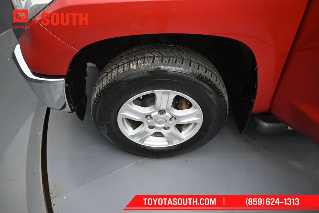 Used 2014 Toyota Tundra SR5 w/ SR5 Upgrade Package AWD/4WD image 34