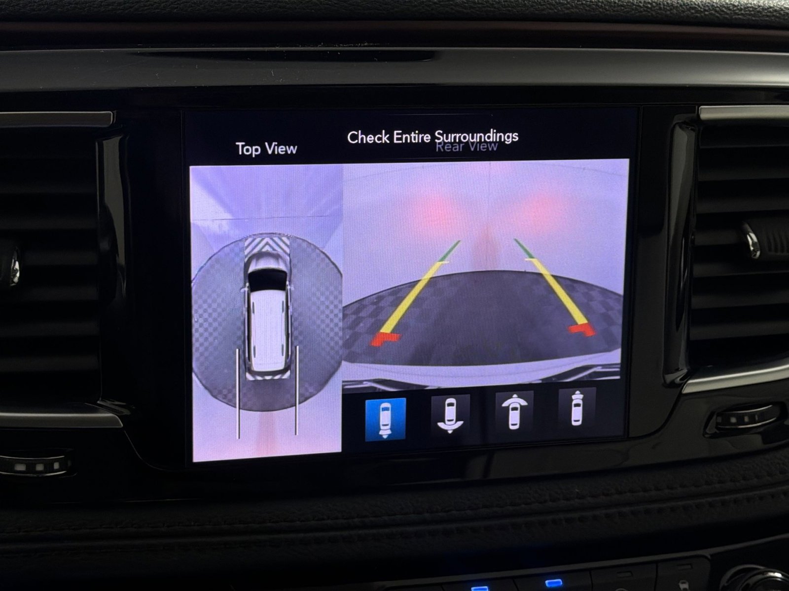 Used 2019 Chrysler Pacifica Limited w/ Tire & Wheel Group image 19