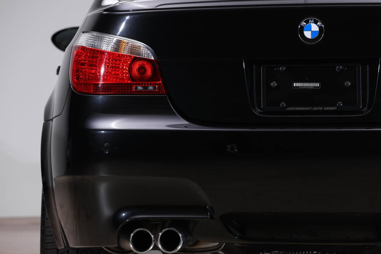 Used 2006 BMW M5 image 18