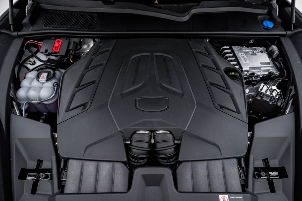 New 2026 Porsche Cayenne S image 29