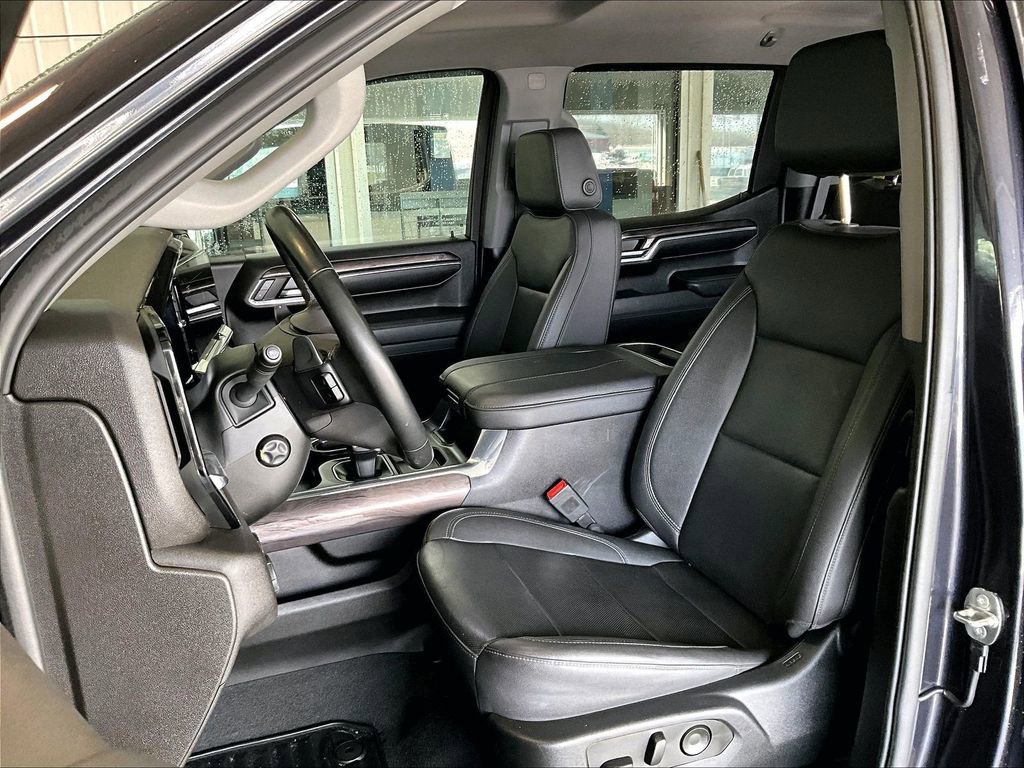 Used 2023 Chevrolet Silverado 1500 LTZ w/ LPO, Dark Essentials Package image 10