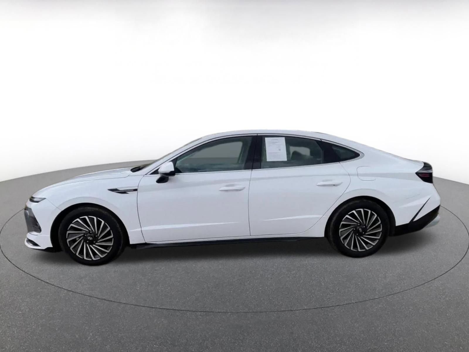 Used 2025 Hyundai Sonata SEL image 9