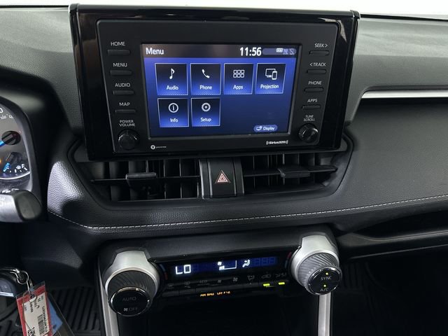 Used 2021 Toyota RAV4 LE AWD/4WD image 14