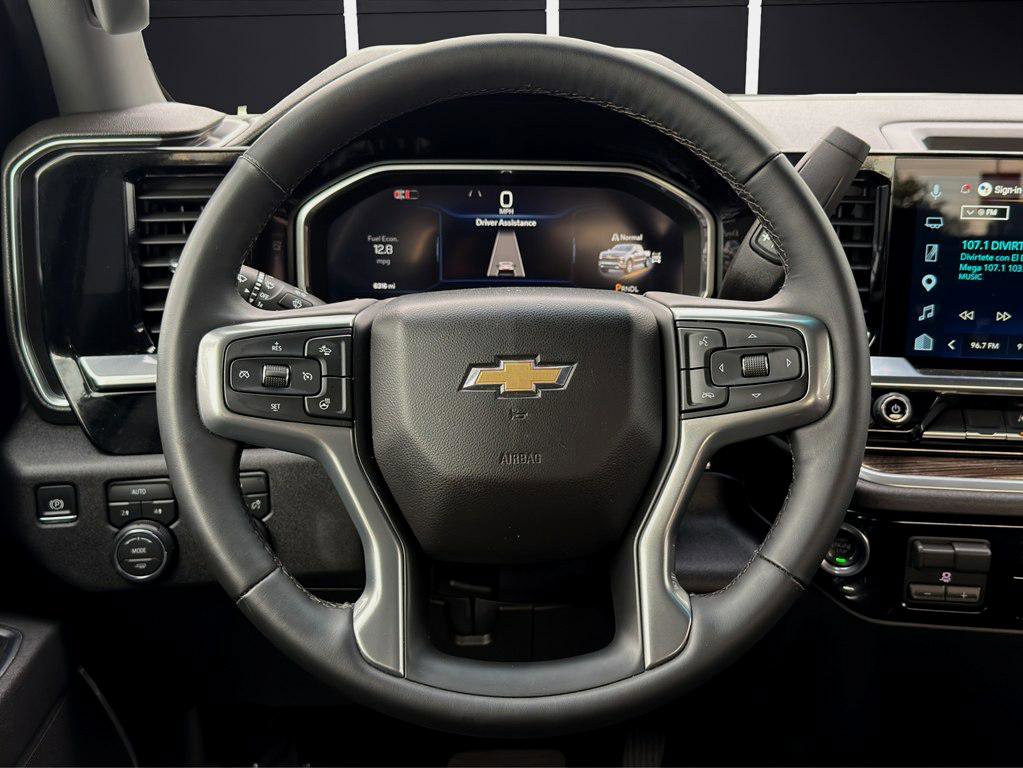 Used 2026 Chevrolet Silverado 1500 RST AWD/4WD image 16