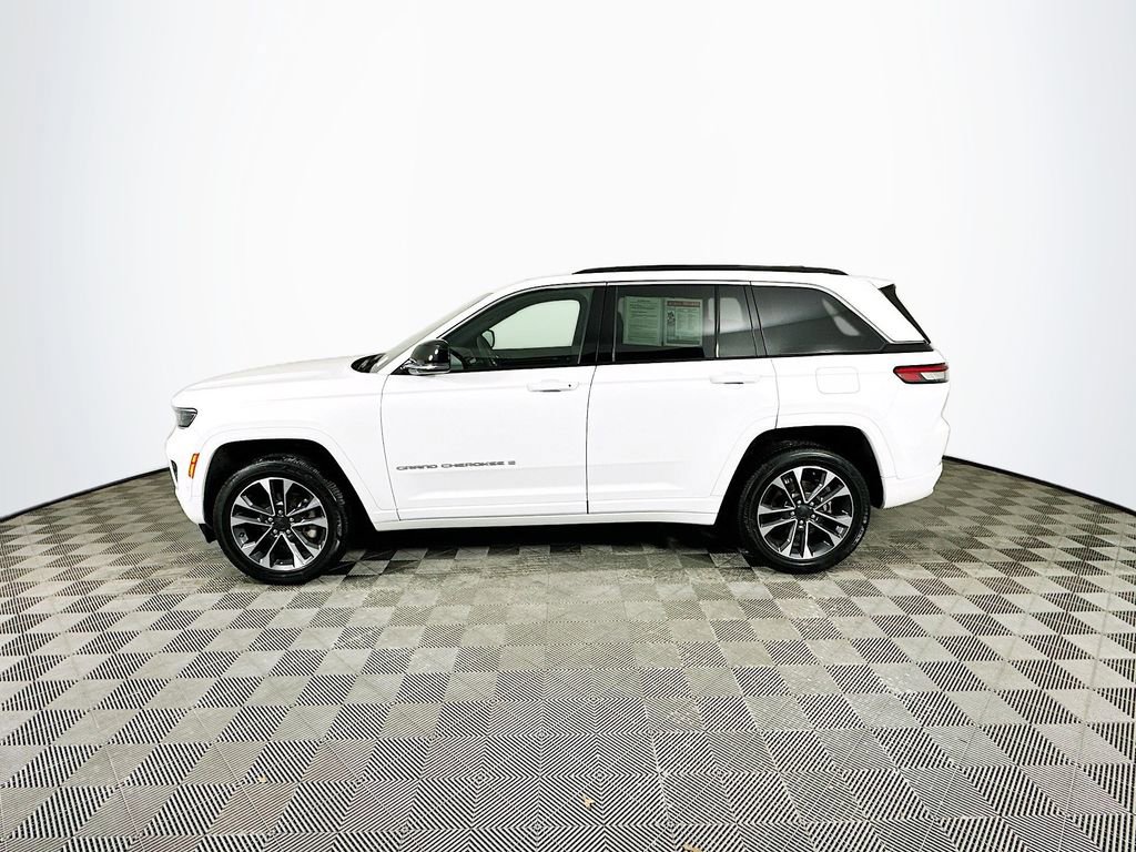 Certified 2024 Jeep Grand Cherokee Overland image 6
