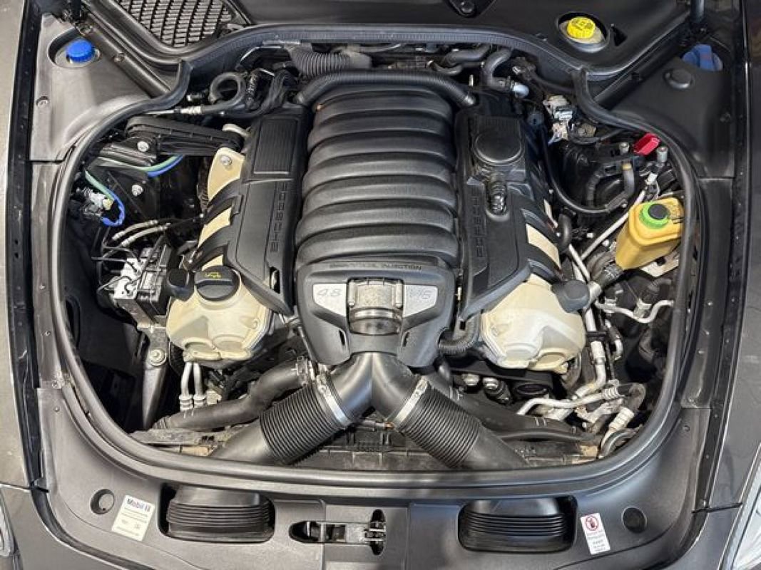 Used 2013 Porsche Panamera 4S image 45