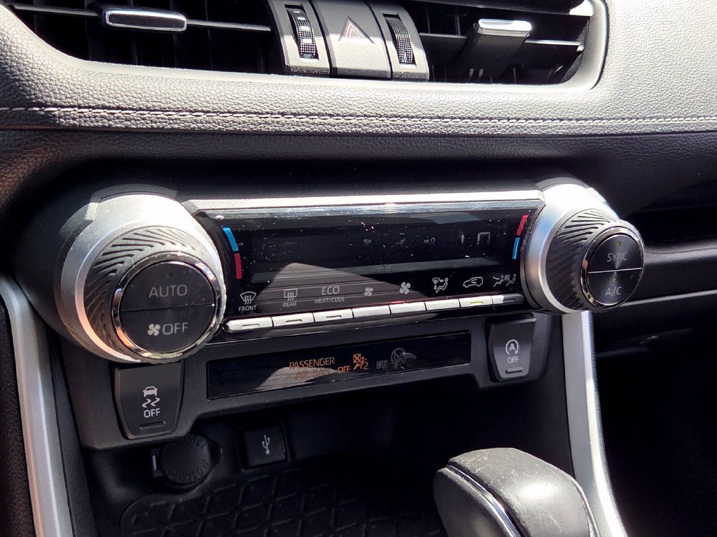 Certified 2022 Toyota RAV4 XLE Premium FWD image 23