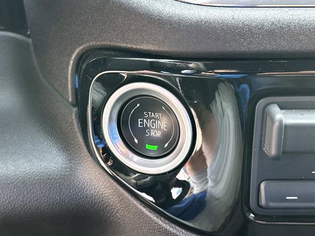 Used 2025 Chevrolet Silverado 1500 LT image 29