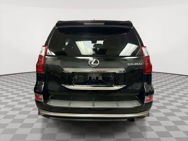 Used 2022 Lexus GX 460 Luxury w/ Sport Design Package AWD/4WD image 3