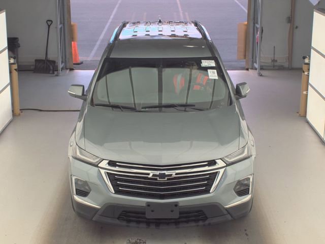 Used 2023 Chevrolet Traverse LT AWD/4WD image 3