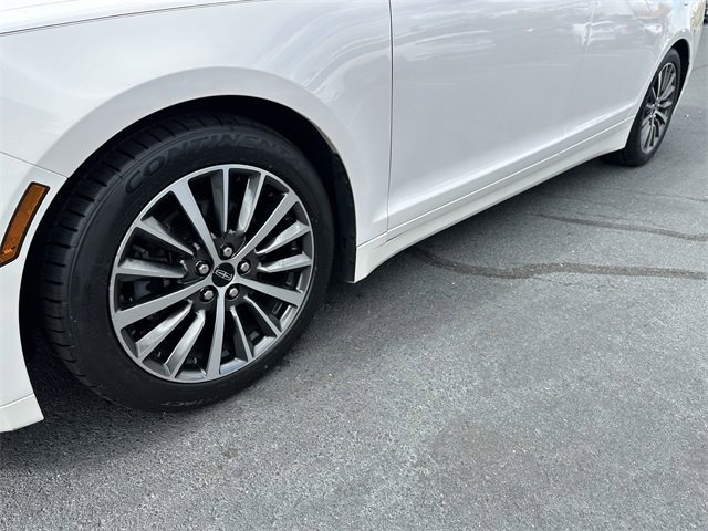 Used 2019 Lincoln MKZ Reserve image 12