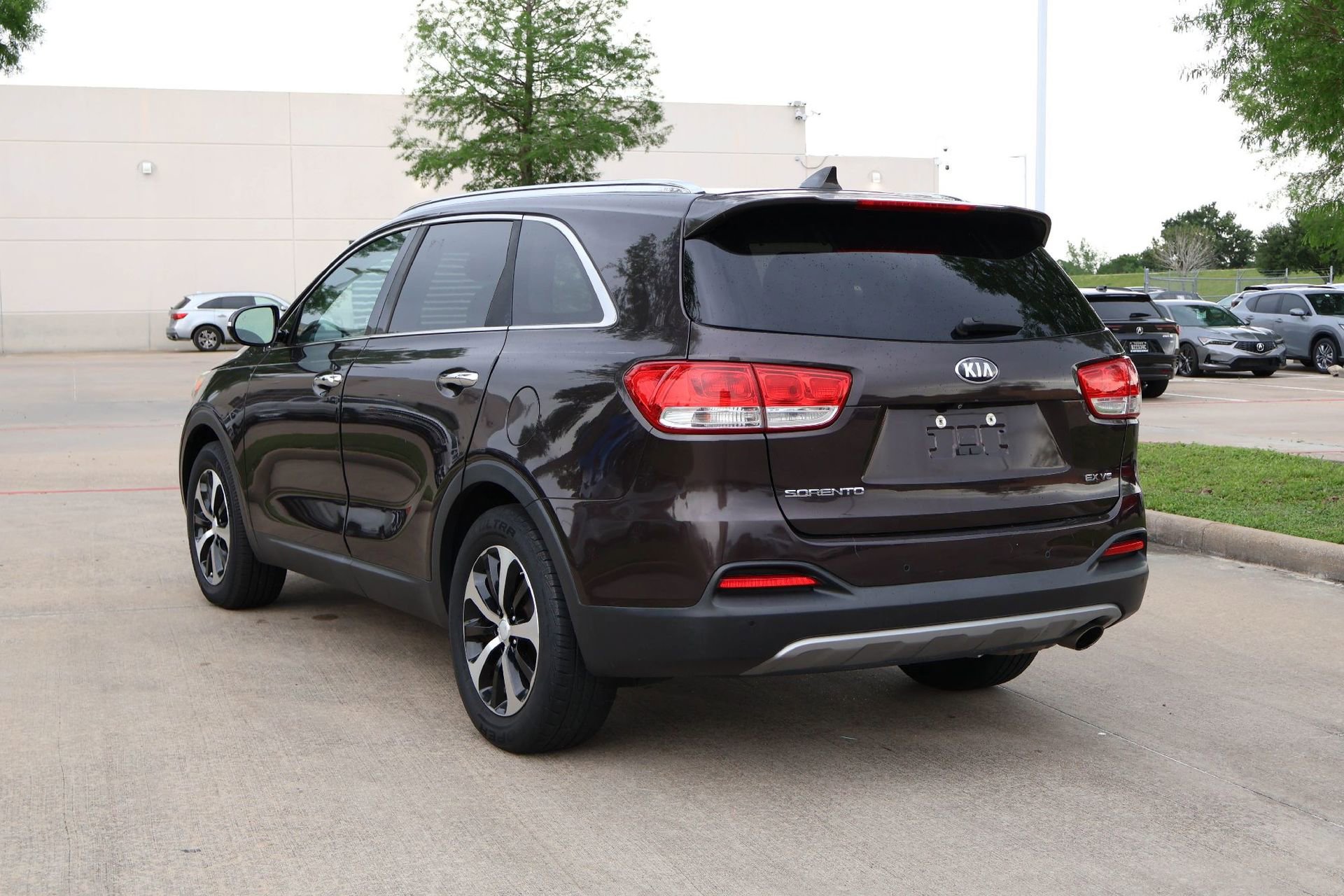 Used 2018 Kia Sorento EX w/ EX Advanced Touring Package FWD image 4