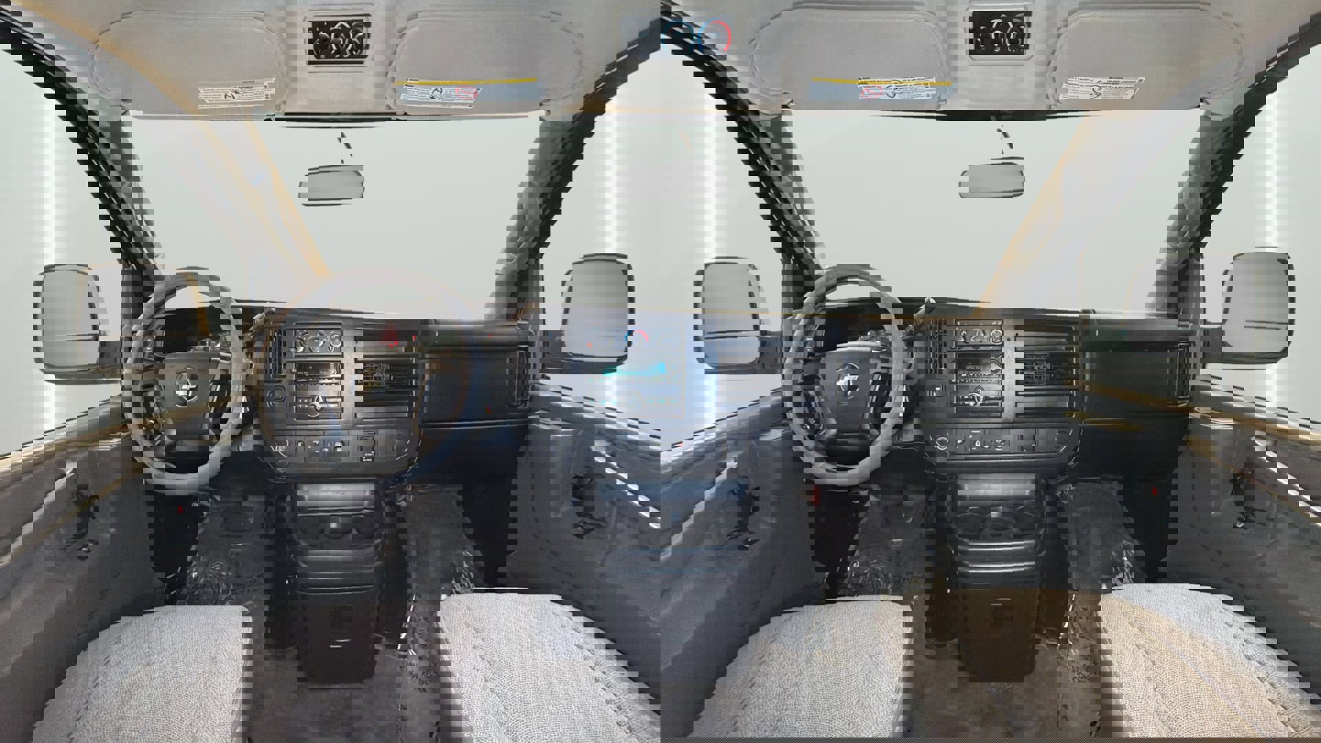 Used 2016 Chevrolet Express 3500 LT w/ LT Preferred Equipment Group image 31