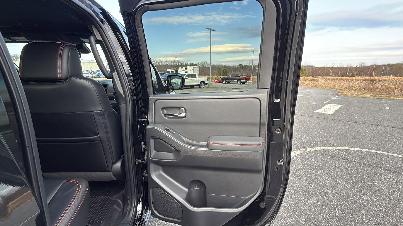 Used 2023 Nissan Frontier PRO-4X w/ Pro-4X Premium Package image 20