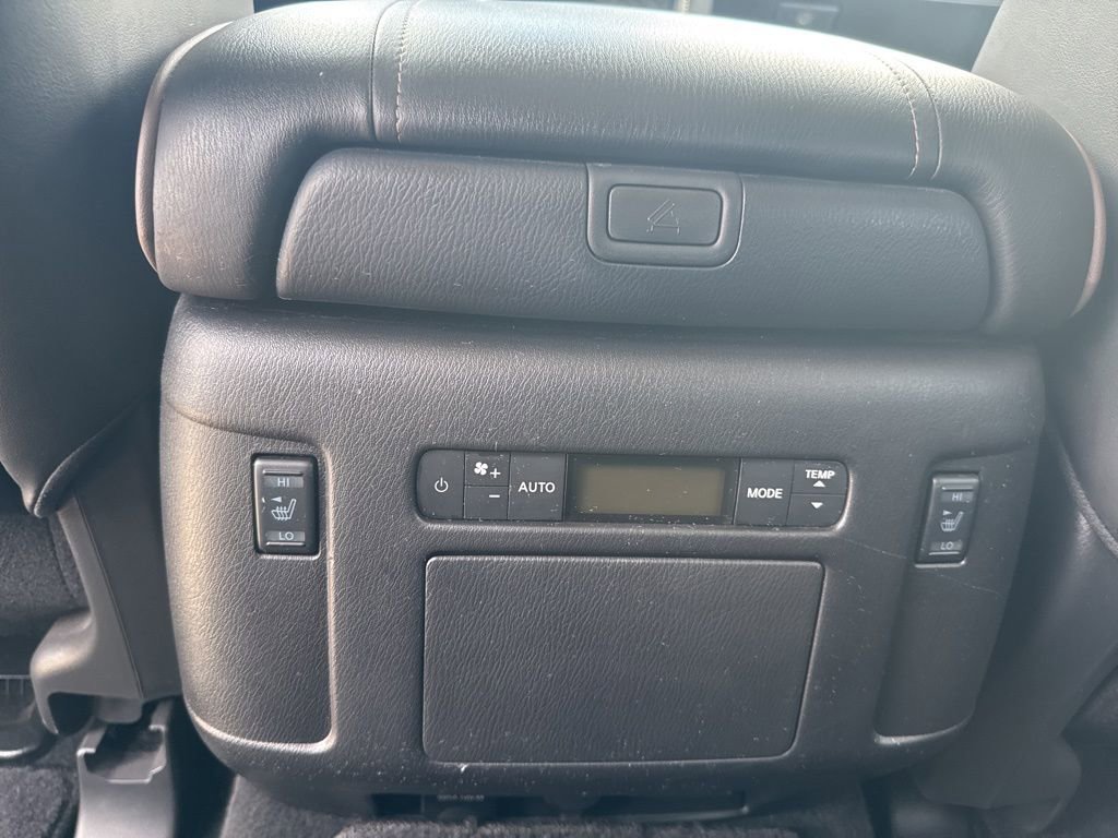 Used 2021 Nissan Armada Platinum w/ Captain's Chairs Package image 10