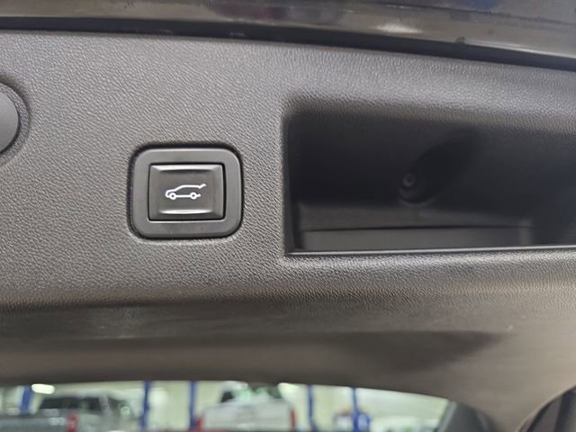 Used 2018 Chevrolet Equinox LT image 13