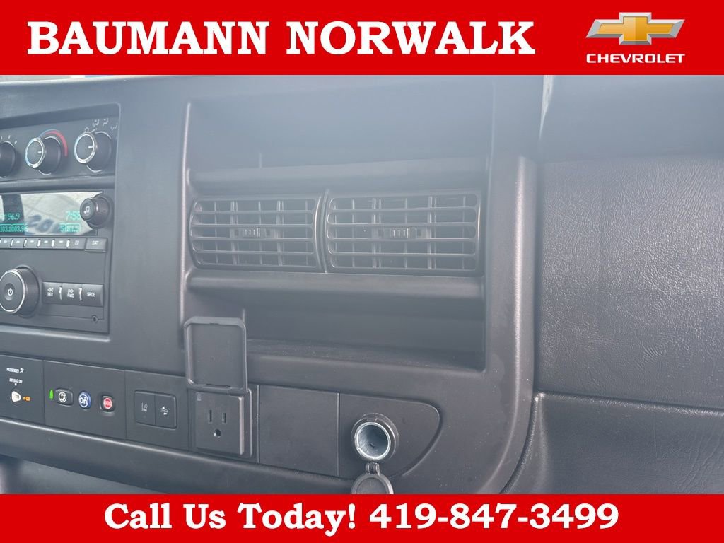 Used 2024 Chevrolet Express 3500 LT w/ LT Preferred Equipment Group image 20