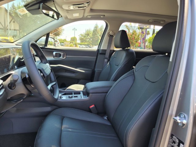 New 2026 Kia Sorento EX w/ EX Premium Package FWD image 8