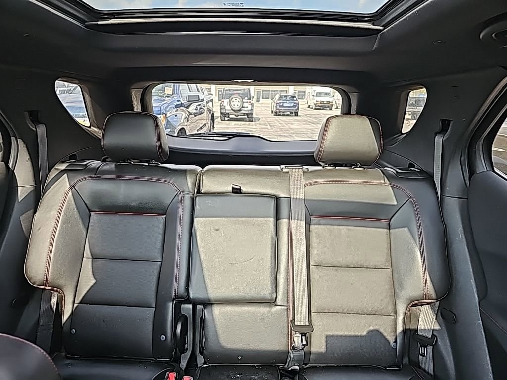 Used 2022 Chevrolet Equinox RS w/ RS Leather Package AWD/4WD image 4