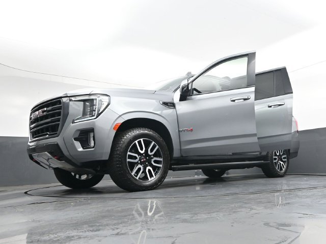 Used 2023 GMC Yukon XL AT4 w/ AT4 Premium Package AWD/4WD image 45