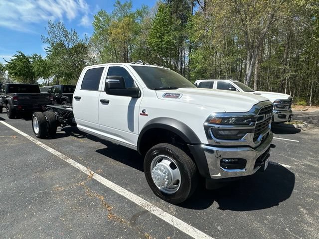 New 2026 RAM 5500 Tradesman w/ Chrome Appearance Group AWD/4WD image 8