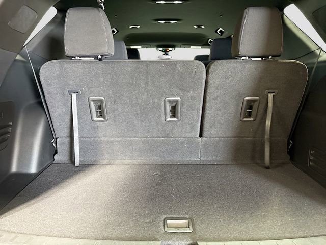 Used 2023 Chevrolet Traverse LT AWD/4WD image 27