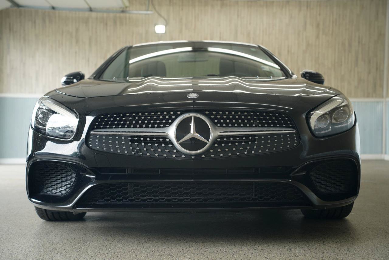 Used 2017 Mercedes-Benz SL 450 image 3