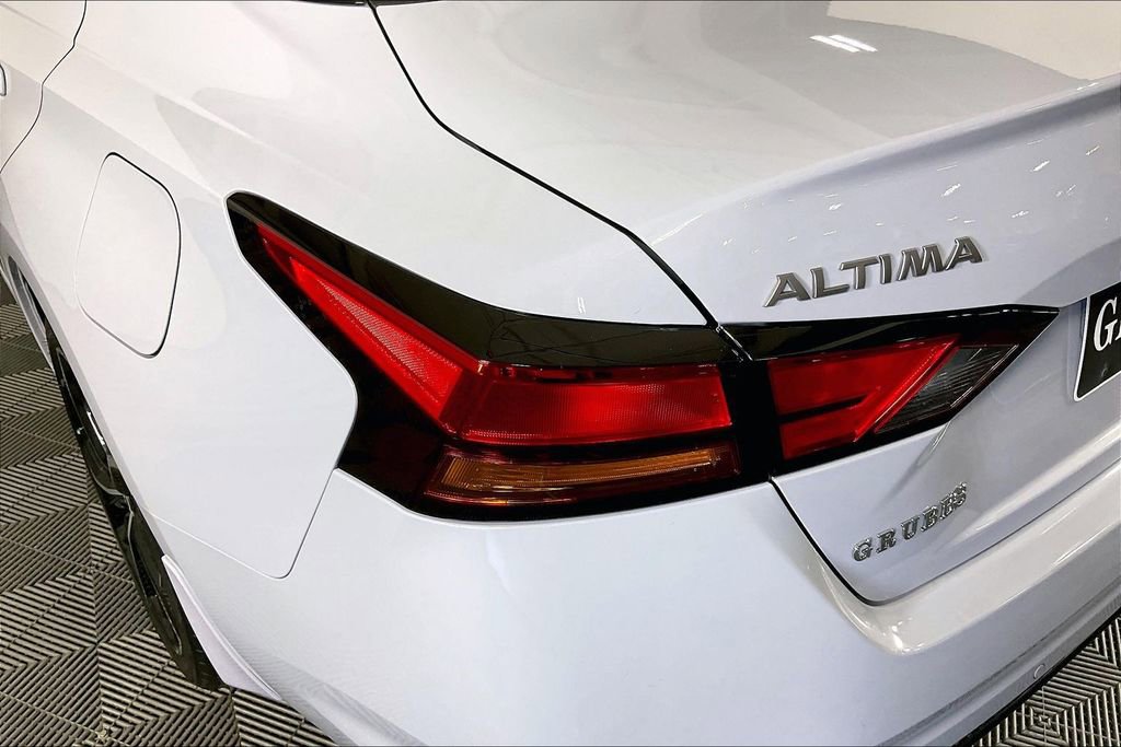 New 2026 Nissan Altima 2.5 SR FWD image 36