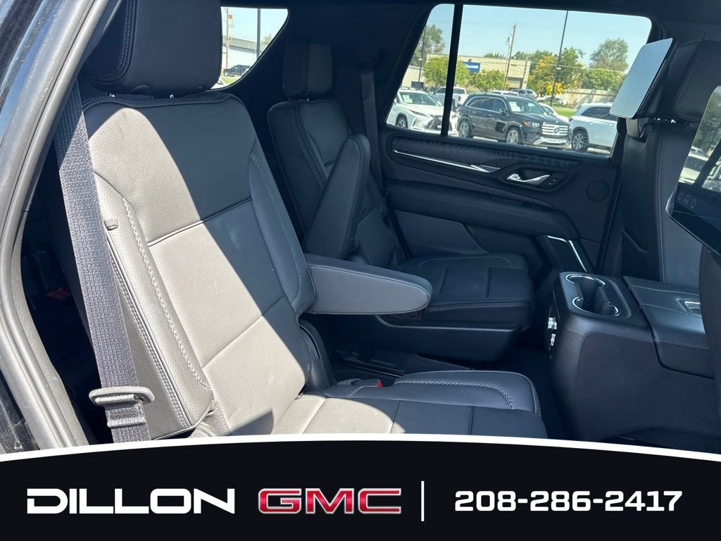Used 2024 GMC Yukon Denali w/ Advanced Technology Package AWD/4WD image 16