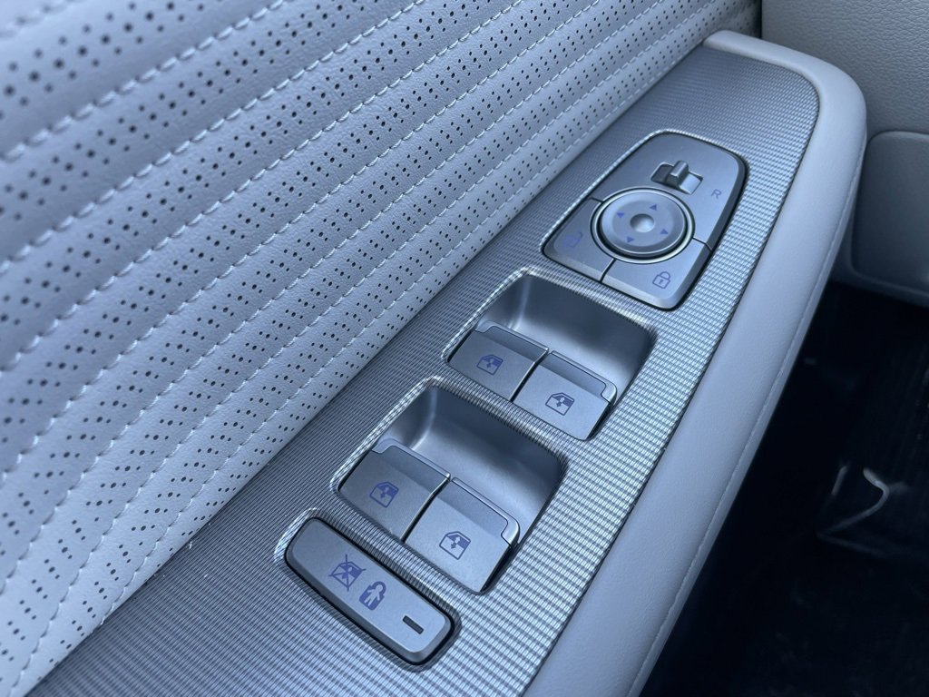 Used 2024 Hyundai Palisade Calligraphy image 28