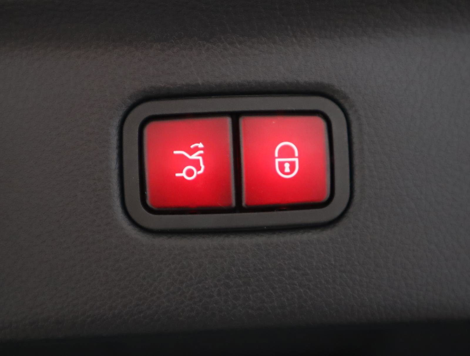 Used 2023 Mercedes-Benz S 580 4MATIC Sedan w/ AMG Line image 11