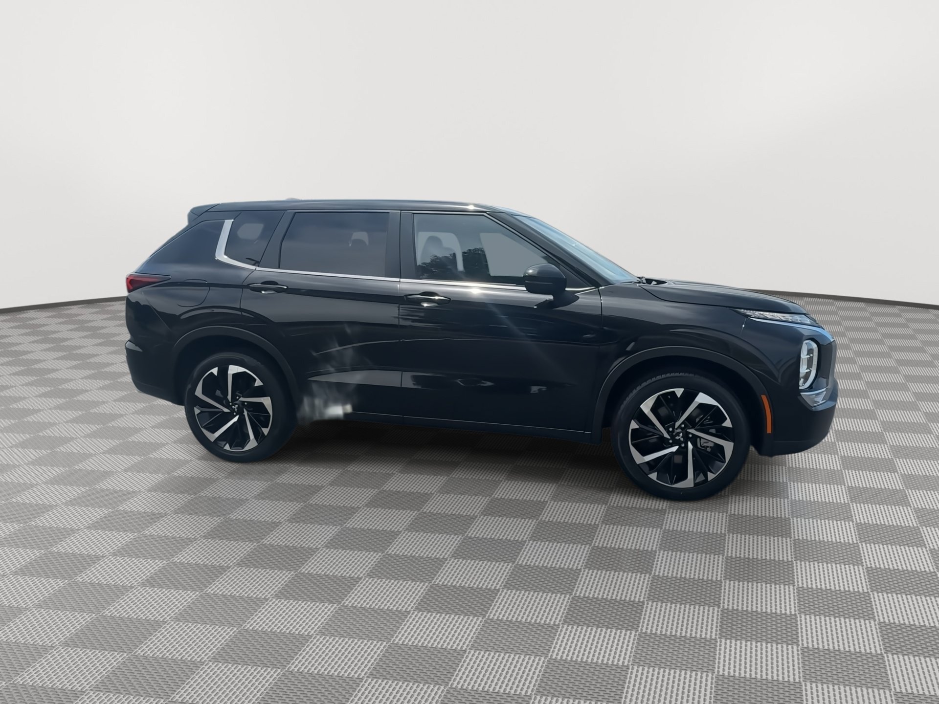 Used 2024 Mitsubishi Outlander SE FWD image 9