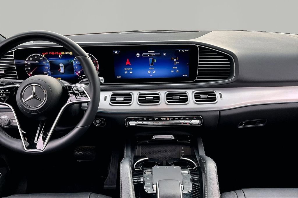 Used 2024 Mercedes-Benz GLE 450 4MATIC image 9