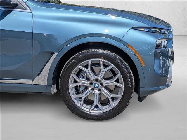 Used 2025 BMW X7 xDrive40i AWD/4WD image 27