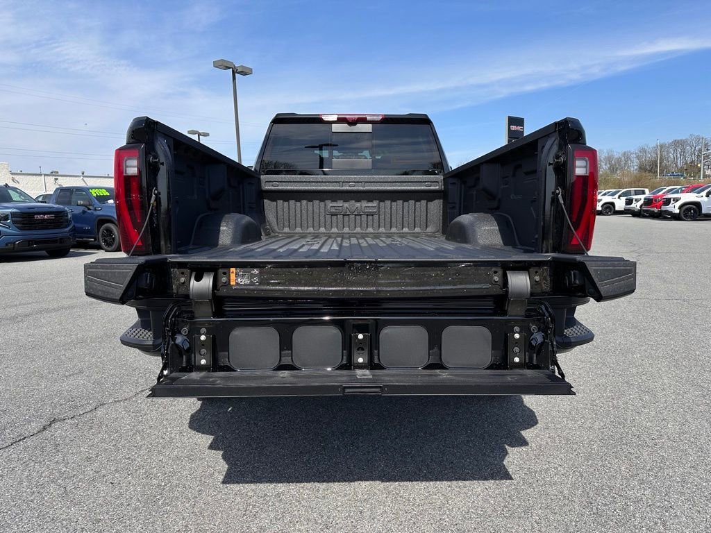 New 2026 GMC Sierra 3500 Denali w/ Denali Reserve Package AWD/4WD image 38