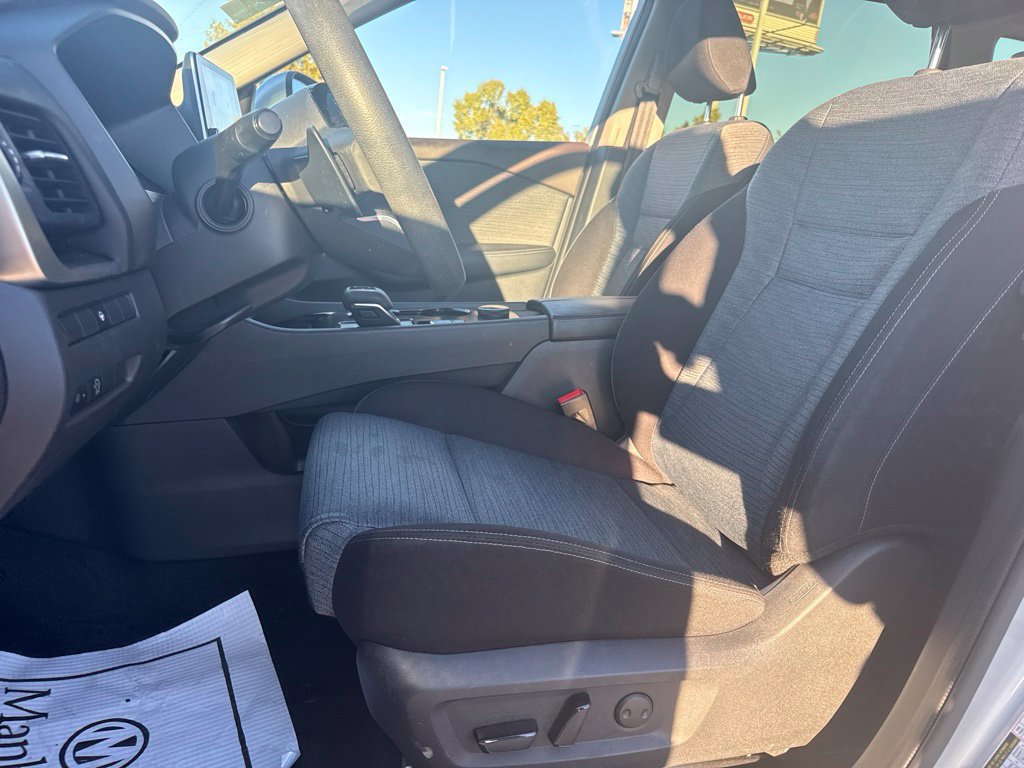 Certified 2023 Nissan Rogue SV AWD/4WD image 10